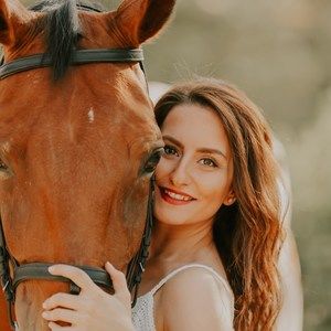 Meet your Posher, Sadaf